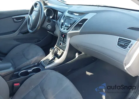 2016 Hyundai Elantra Se z USA, uszkodzony, nr VIN 5NPDH4AE2GH717251